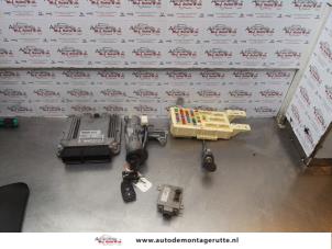 O173515 Gebruikte contactslot + computer Hyundai Santafe