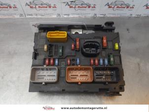 O173586 Gebruikte zekeringkast Peugeot 307