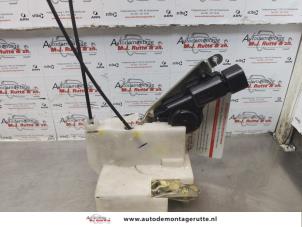 O173626 Gebruikte slotmechaniek portier 4deurs rechts-achter Nissan Pixo