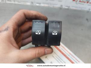 O173635 Gebruikte schakelblok ruiten Renault Clio