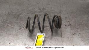 O173693 Gebruikte schroefveer achter Renault Twingo