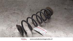 O173723 Gebruikte veerschroef achter Volkswagen Golf