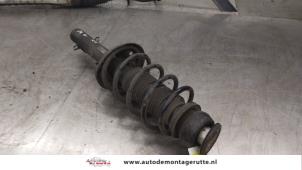 O173744 Gebruikte schokdemperpoot rechts-voor Volkswagen Beetle