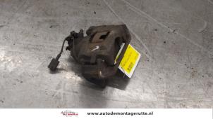 O173774 Gebruikte remklauw (tang) links-voor Ford KA