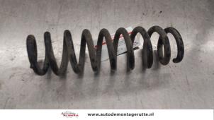 O173858 Gebruikte veerschroef achter BMW 1-Serie