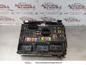 O173933 Gebruikte zekeringkast Citroen C4