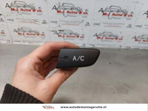 O173934 Gebruikte airco schakelaar Citroen C1