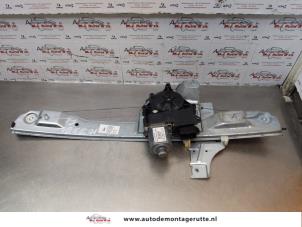 O174041 Gebruikte raammechaniek 4deurs links-voor Peugeot 208