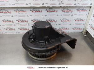 O174067 Gebruikte kachel ventilatiemotor Skoda Fabia