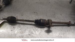 O174168 Gebruikte homokineetas rechts-voor Mazda 2.