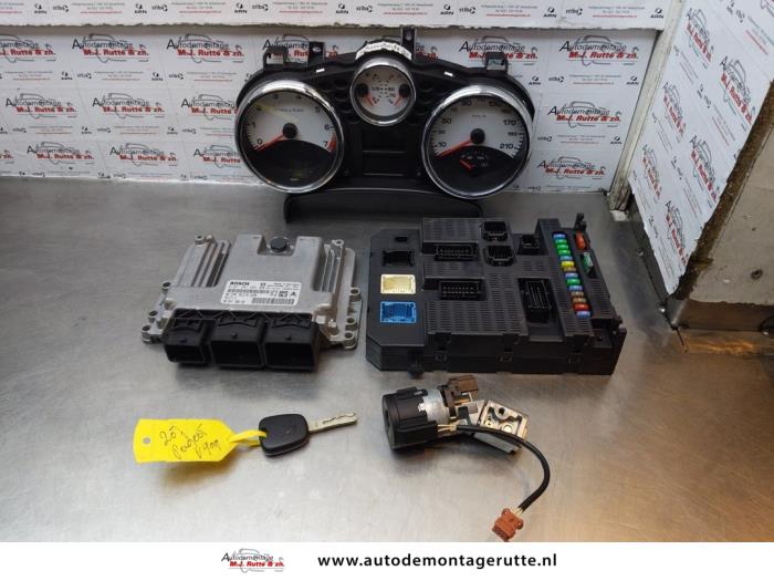 Gebruikte Kontaktslot + computer Peugeot 207 O174229