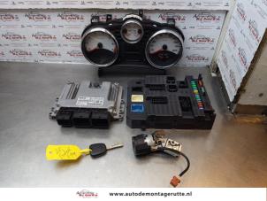O174229 Gebruikte contactslot + computer Peugeot 207