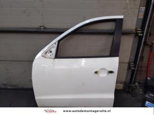 O174240 Gebruikte deur 4deurs links-voor Hyundai Santafe