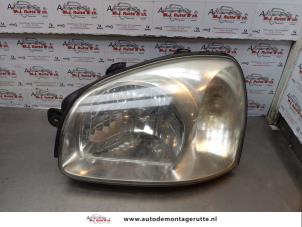 O174250 Gebruikte linker koplamp Hyundai Santafe