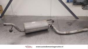 O174330 Gebruikte uitlaat middendemper Ford Focus