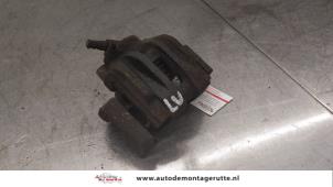 O174424 Gebruikte remklauw (tang) links-voor BMW 3-Serie
