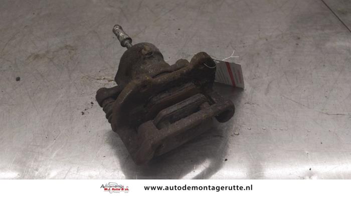 Gebruikte Remklauw (Tang) links-achter BMW 3-Serie O174426