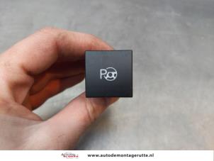 O174446 Gebruikte schakelaar (diversen) Volkswagen Golf
