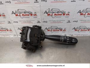 O174496 Gebruikte ruitenwis schakelaar Opel Agila