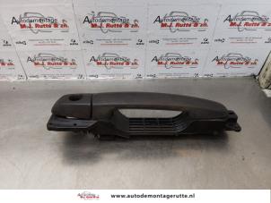 O174498 Gebruikte portiergreep 4deurs rechts-voor Opel Agila