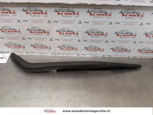 O174559 Gebruikte ruitenwisserarm achter Toyota Yaris