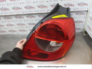 O174663 Gebruikte achterlicht rechts Renault Clio