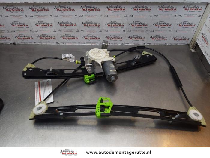 Gebruikte Ruitmechaniek 2Deurs links-voor BMW 3-Serie O174665
