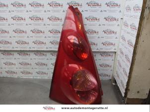 O174714 Gebruikte achterlicht links Peugeot 107