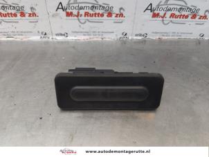 O174756 Gebruikte schakelaar achterklep Citroen C4 Picasso