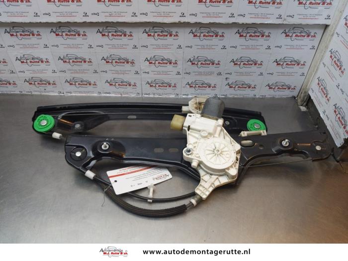 Gebruikte Raammechaniek 4Deurs links-voor BMW 3-Serie O174809