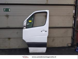 O174906 Gebruikte deur 2deurs links Mercedes Sprinter