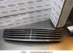 O174920 Gebruikte grille Mercedes S-Klasse