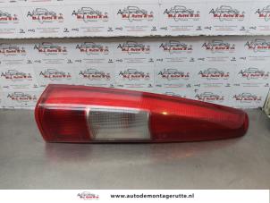 O174943 Gebruikte achterlicht links Volvo V70