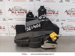 O174985 Gebruikte portierslot mechaniek 4deurs rechts-achter Saab 9-3