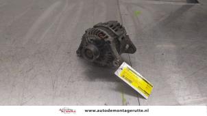 O174989 Gebruikte alternator Nissan Micra