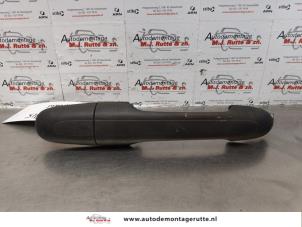 O175074 Gebruikte greep achterdeur bus-bestel Mercedes Vito