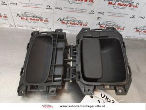 O175076 Gebruikte greep achterdeur bus-bestel Mercedes Vito