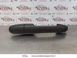 O175115 Gebruikte deurgreep 2deurs rechts Mercedes Vito