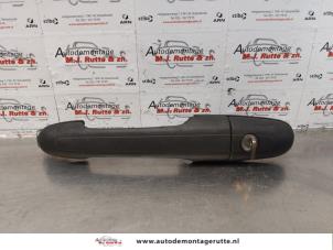 O175114 Gebruikte deurgreep 2deurs links Mercedes Vito
