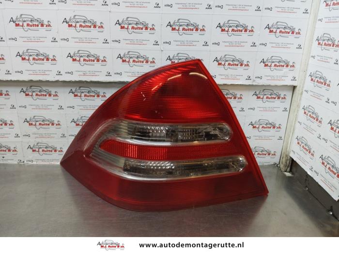 Gebruikte Achterlicht links Mercedes C-Klasse O175177