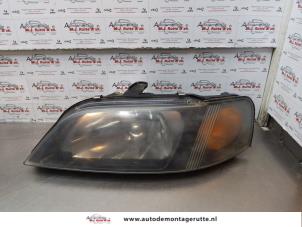 O175181 Gebruikte linker koplamp Mitsubishi Space Star