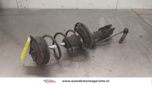 O175219 Gebruikte voorpoot rechts Nissan Micra