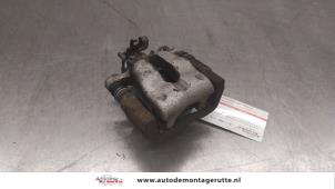 O175220 Gebruikte remklauw (tang) links-achter Opel Astra