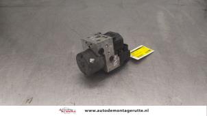 O175245 Gebruikte abs pomp Toyota Yaris