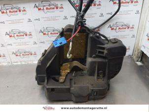 O175252 Gebruikte portierslot mechaniek 4deurs rechts-achter Mercedes E-Klasse