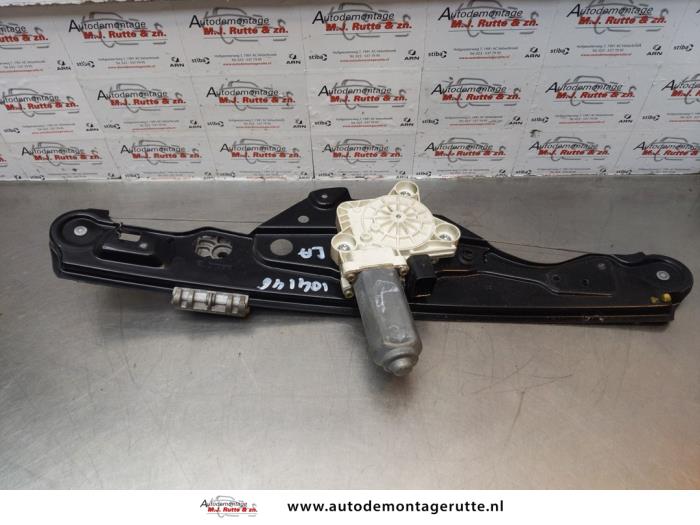 Gebruikte Ruitmechaniek 4Deurs links-achter Mercedes E-Klasse O175262