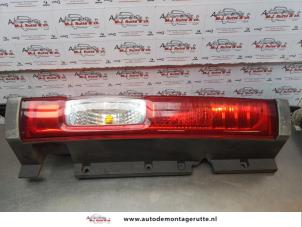 O175297 Gebruikte achterlicht links Renault Trafic