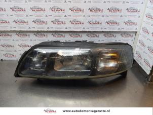 O175318 Gebruikte linker koplamp Volvo S60