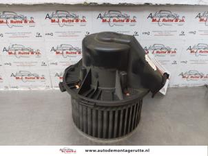 O175332 Gebruikte kachel ventilatiemotor Mercedes Sprinter