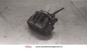 O175463 Gebruikte remklauw (tang) rechts-voor Mercedes Sprinter